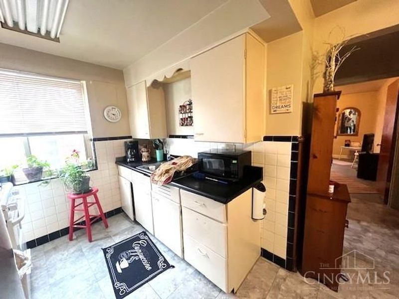 2344 Losantiville Avenue, Golf Manor, OH 45237 Photo 11