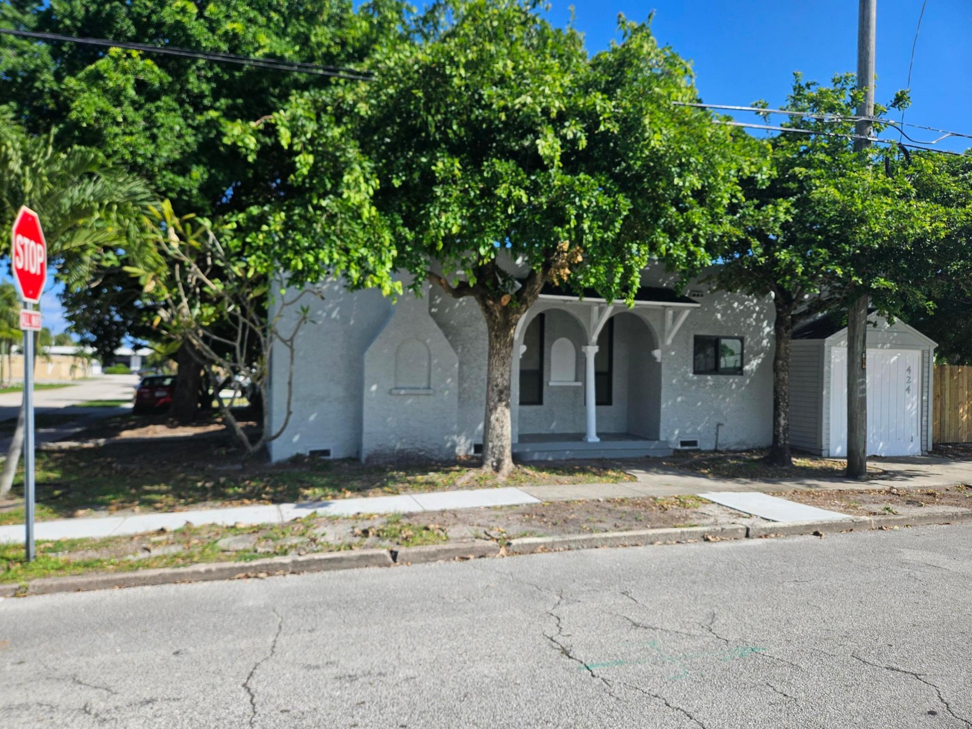 424 Putnam Road, West Palm Beach, FL 33405 Photo