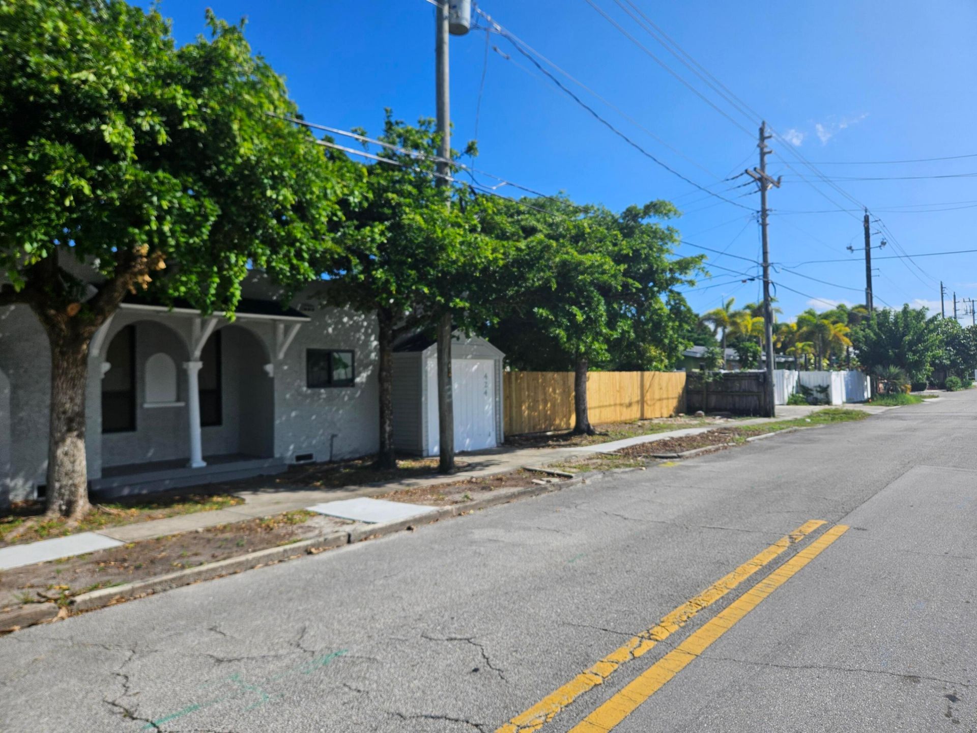 424 Putnam Road, West Palm Beach, FL 33405 Photo