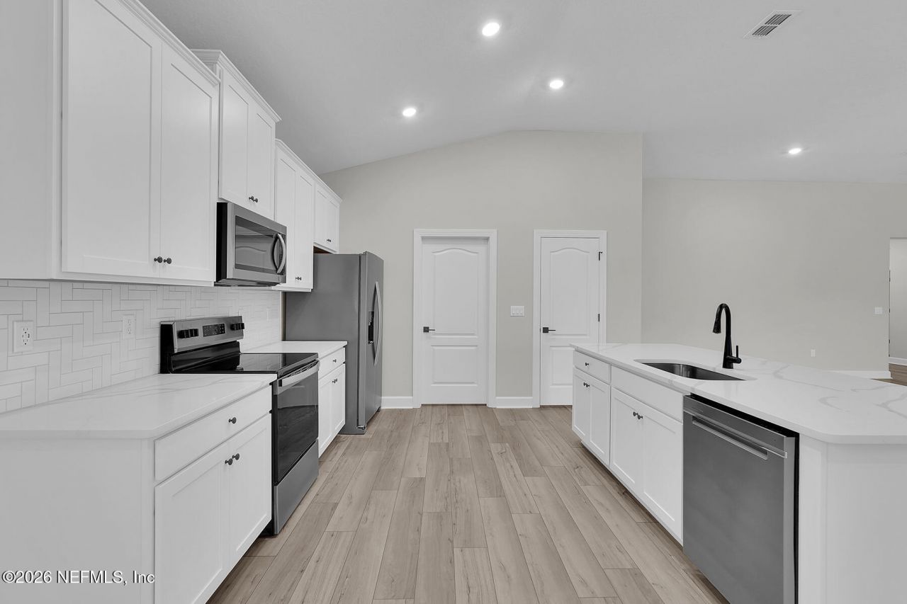 6909 Big Juniper Court, Jacksonville, FL 32219 Photo