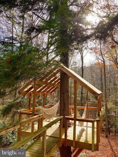 468 DEVILS HOLE ROAD, CRESCO, PA 18326