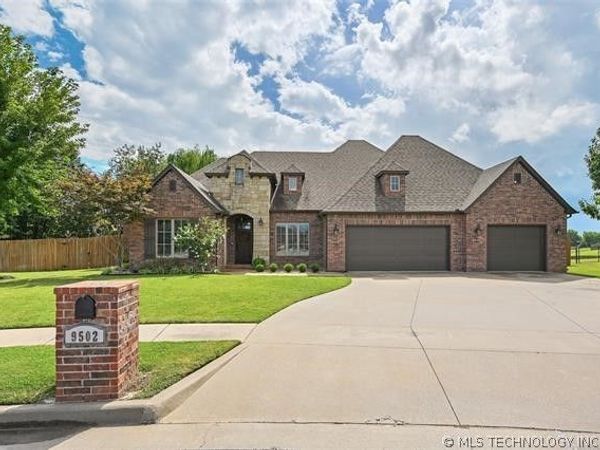 9502 N 143rd East Court, Owasso, OK 74055