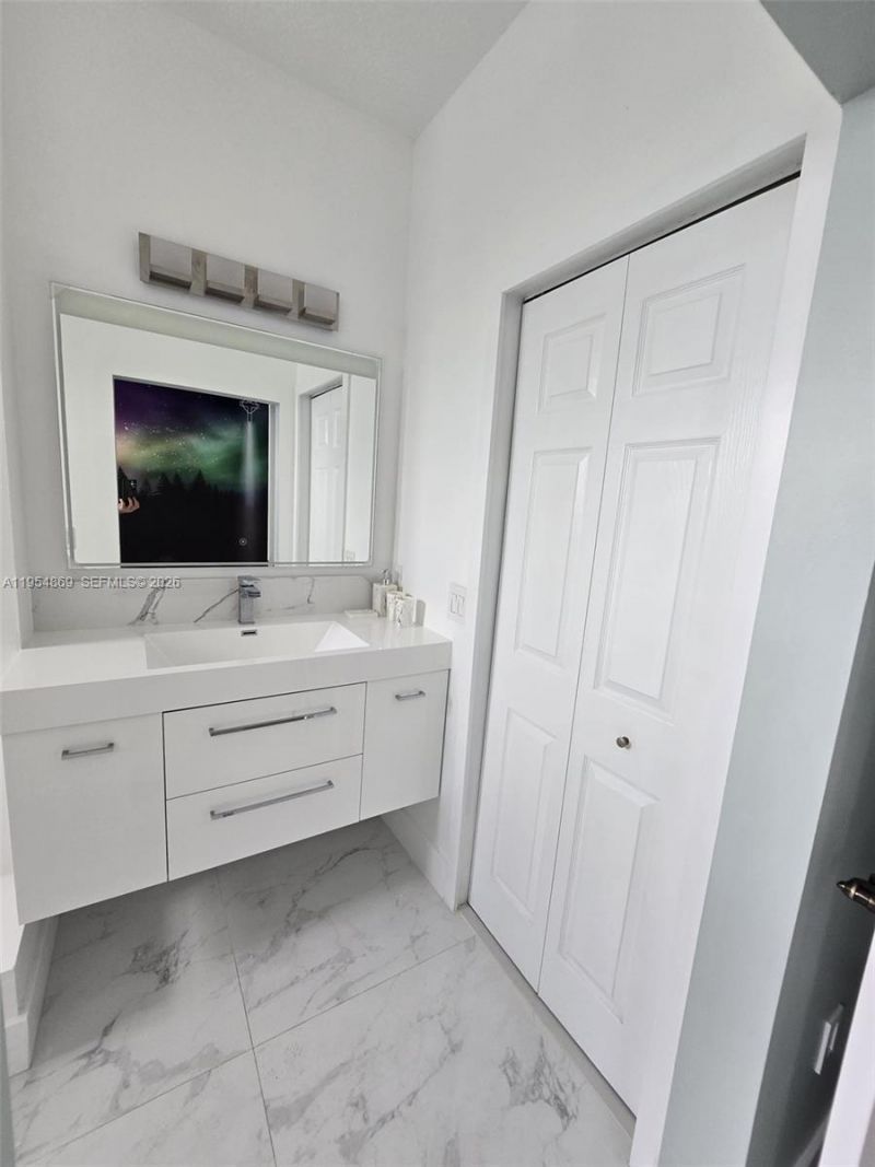 10595 SW 6th St, Unit 1103, Pembroke Pines, FL 33025 Photo