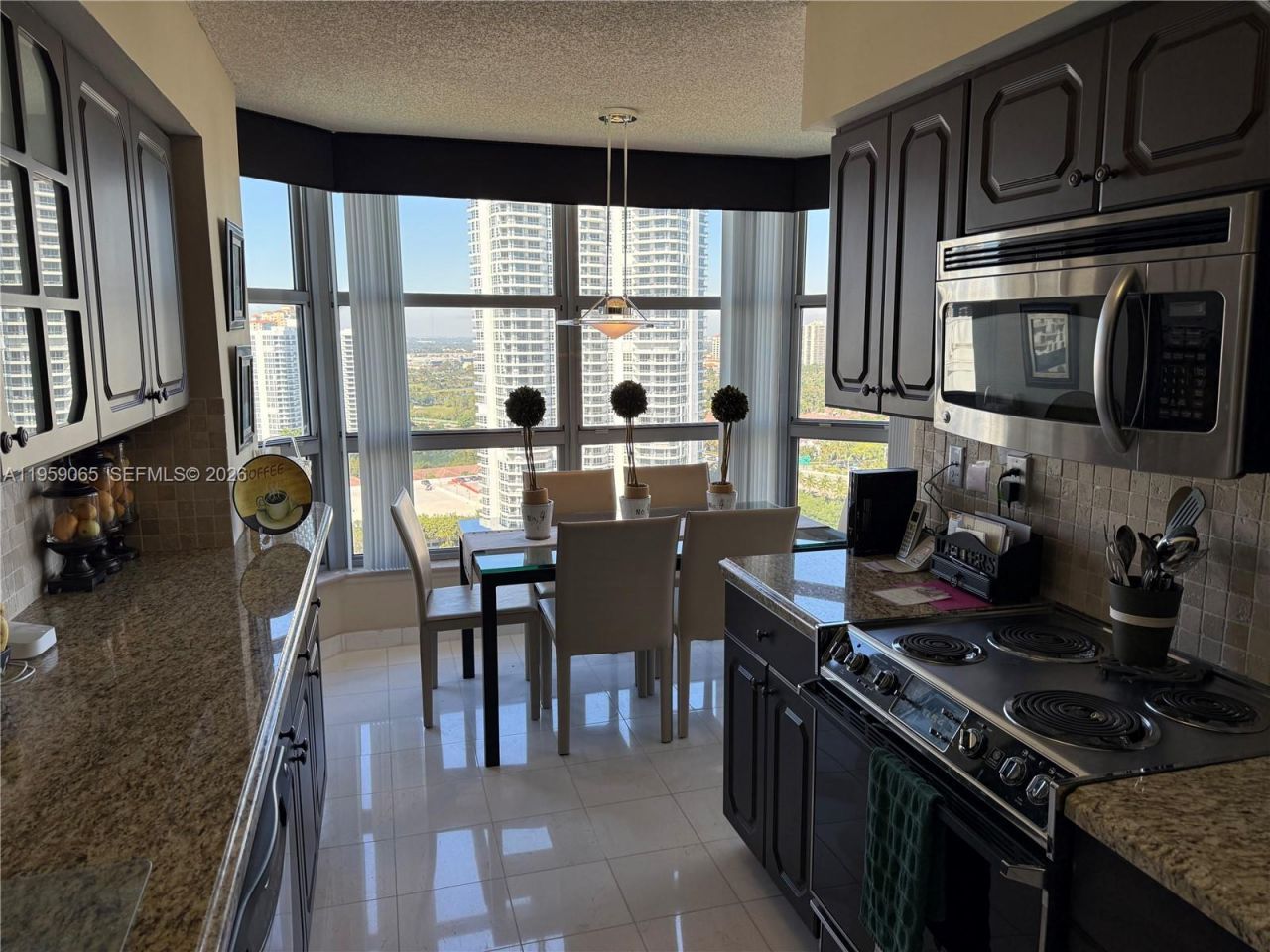 19101 NE 36th Ct, Unit 2406, Aventura, FL 33180 Photo