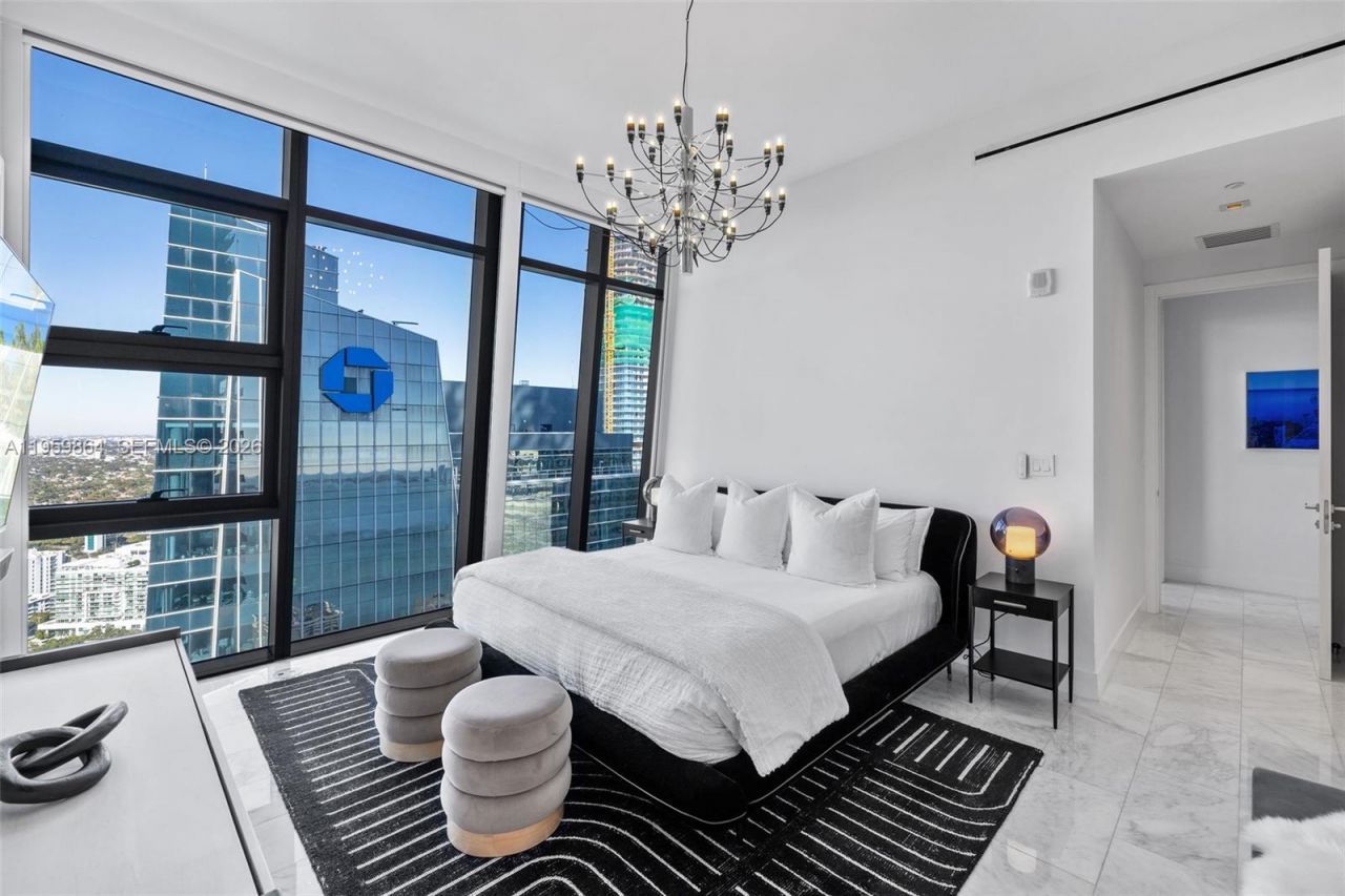 1451 Brickell Ave, Unit 4401, Miami, FL 33131 Photo