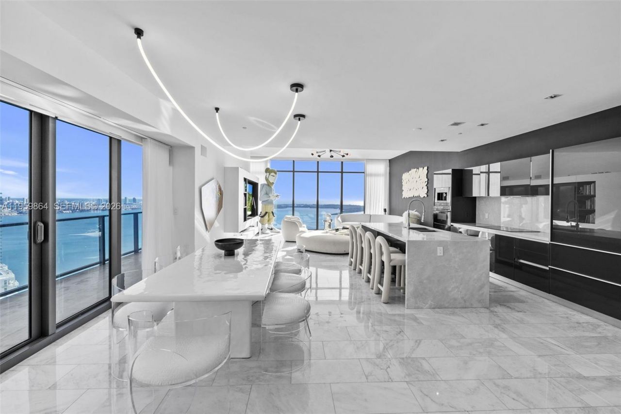 1451 Brickell Ave, Unit 4401, Miami, FL 33131 Photo
