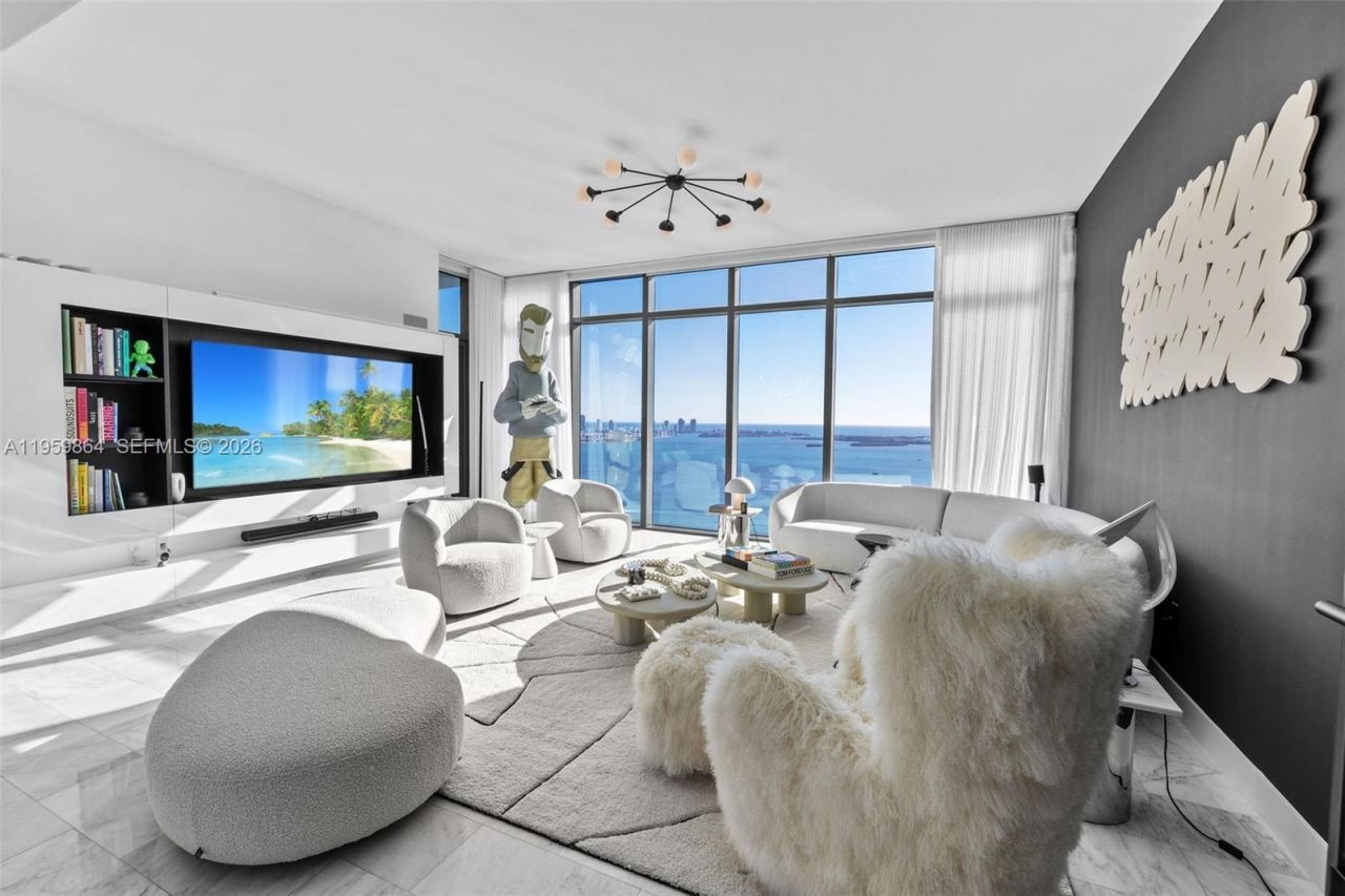 1451 Brickell Ave, Unit 4401, Miami, FL 33131 Photo