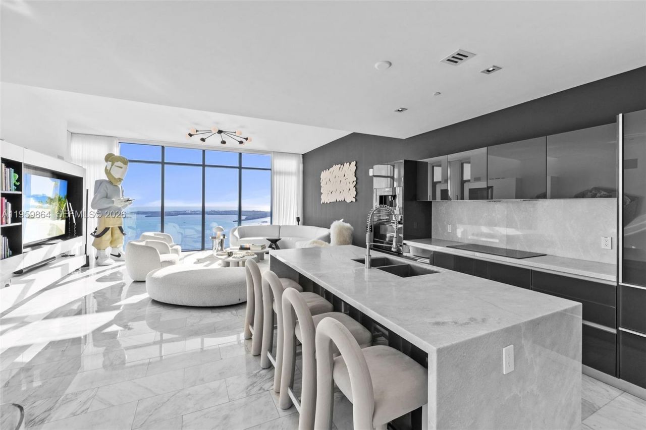 1451 Brickell Ave, Unit 4401, Miami, FL 33131 Photo