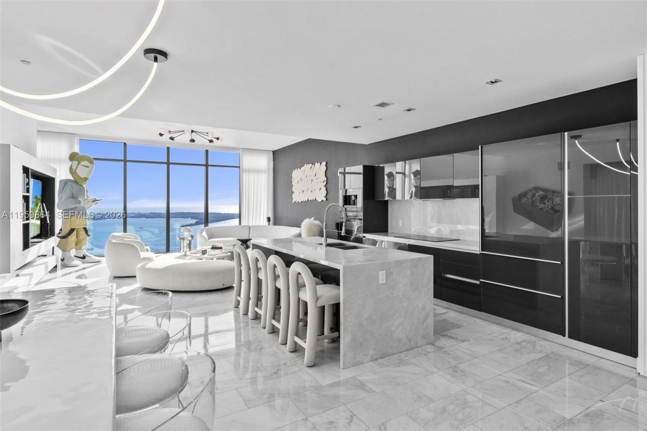 1451 Brickell Ave, Unit 4401, Miami, FL 33131 Photo