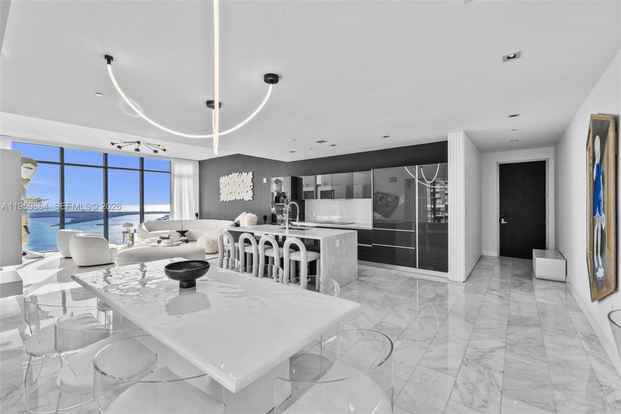 1451 Brickell Ave, Unit 4401, Miami, FL 33131 Photo