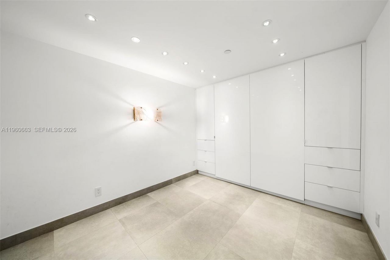 400 S Pointe Dr, Unit 2006, Miami Beach, FL 33139 Photo