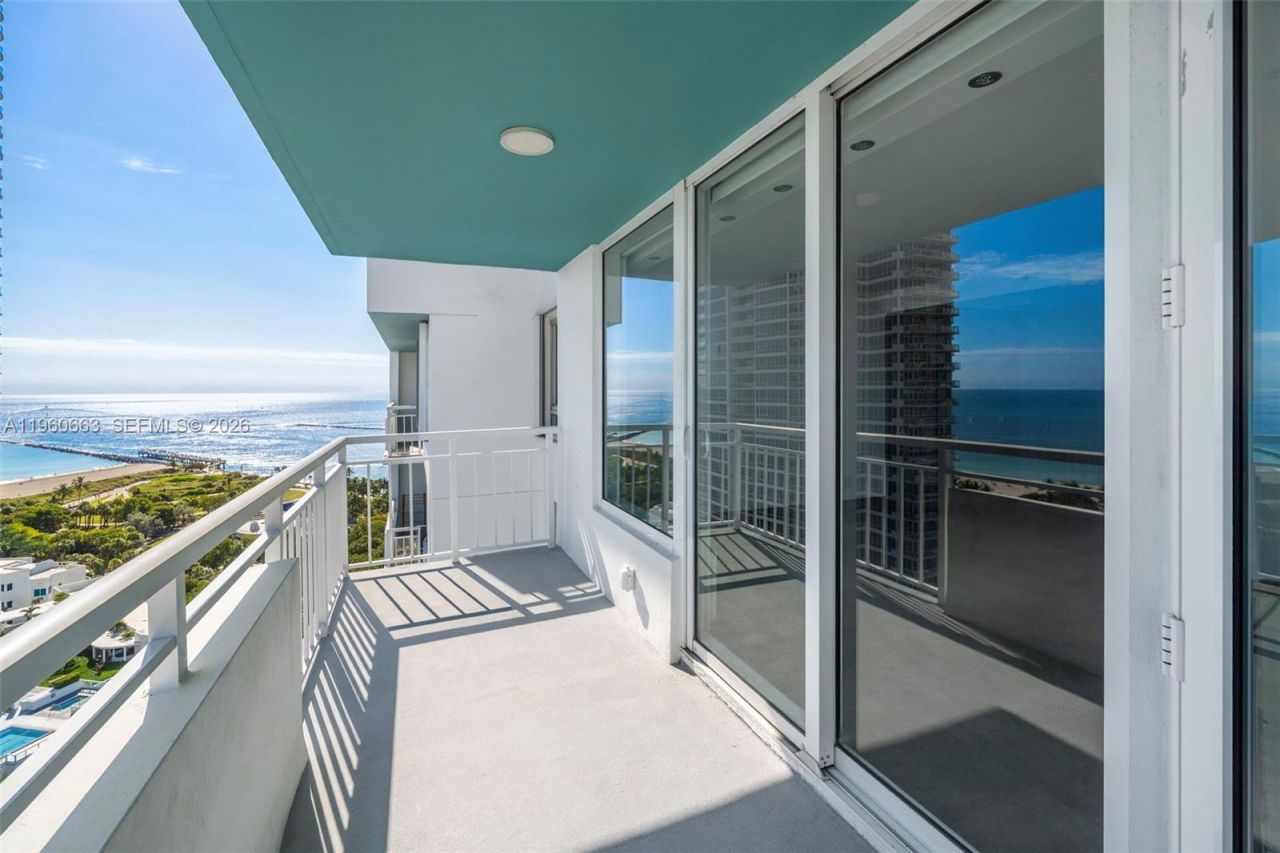 400 S Pointe Dr, Unit 2006, Miami Beach, FL 33139 Photo