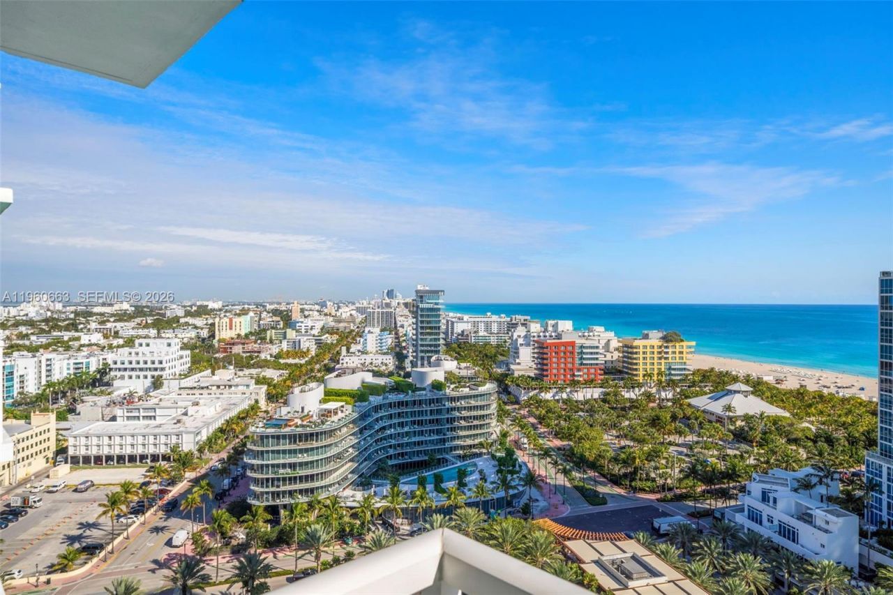 400 S Pointe Dr, Unit 2006, Miami Beach, FL 33139 Photo