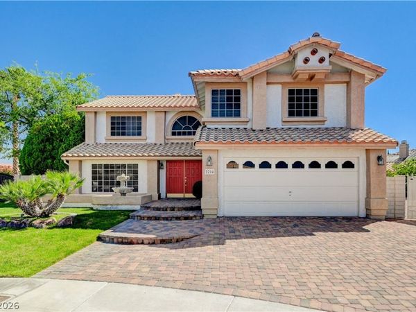 2704 Fire Water Court , Las Vegas, NV 89117