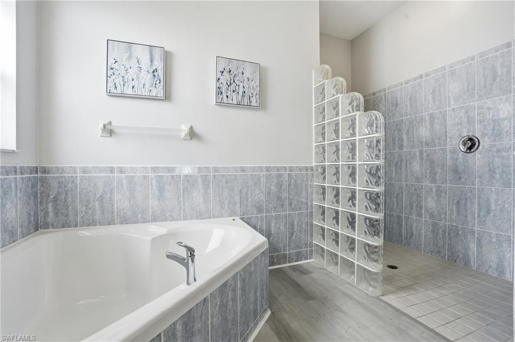 236 NE 14th Ave, Cape Coral, FL 33909 Photo