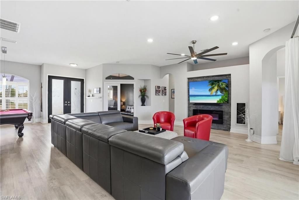 236 NE 14th Ave, Cape Coral, FL 33909 Photo