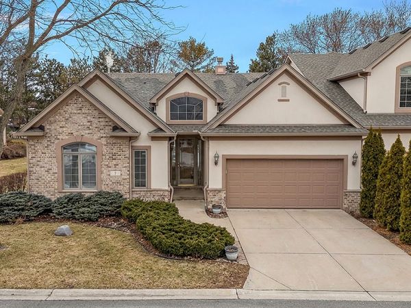 7 McCord Trace Lane, Palos Park, IL 60464