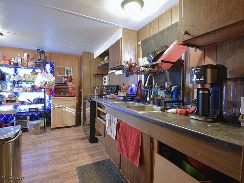 17 Hawaiian Drive, Madison, OH 44057 Photo 12