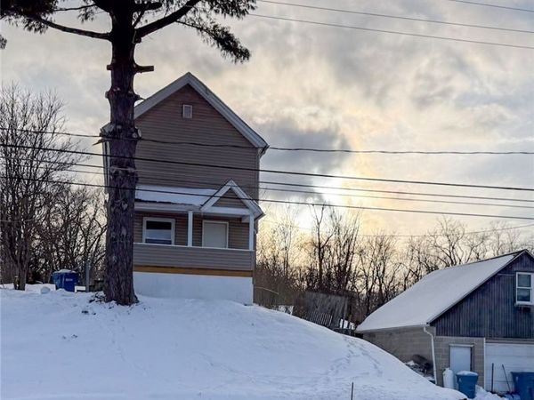 252 State Street, Struthers, OH 44471