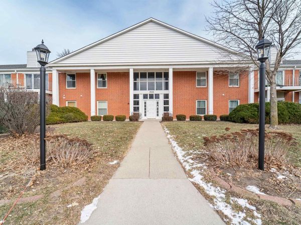 700 South Dakota Avenue, Unit 109, Ames, IA 50014