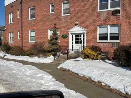 11 park place Rockville Centre, NY 11570