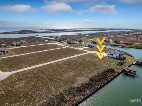 154 Chateau Way, Port O'Connor, TX 77982