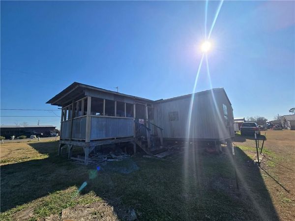 376 COMEAUX Drive, Lockport, LA 70374