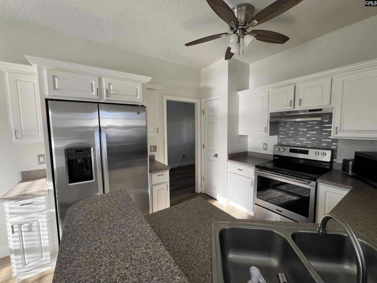 129 Summer Pines Drive  Photo 8