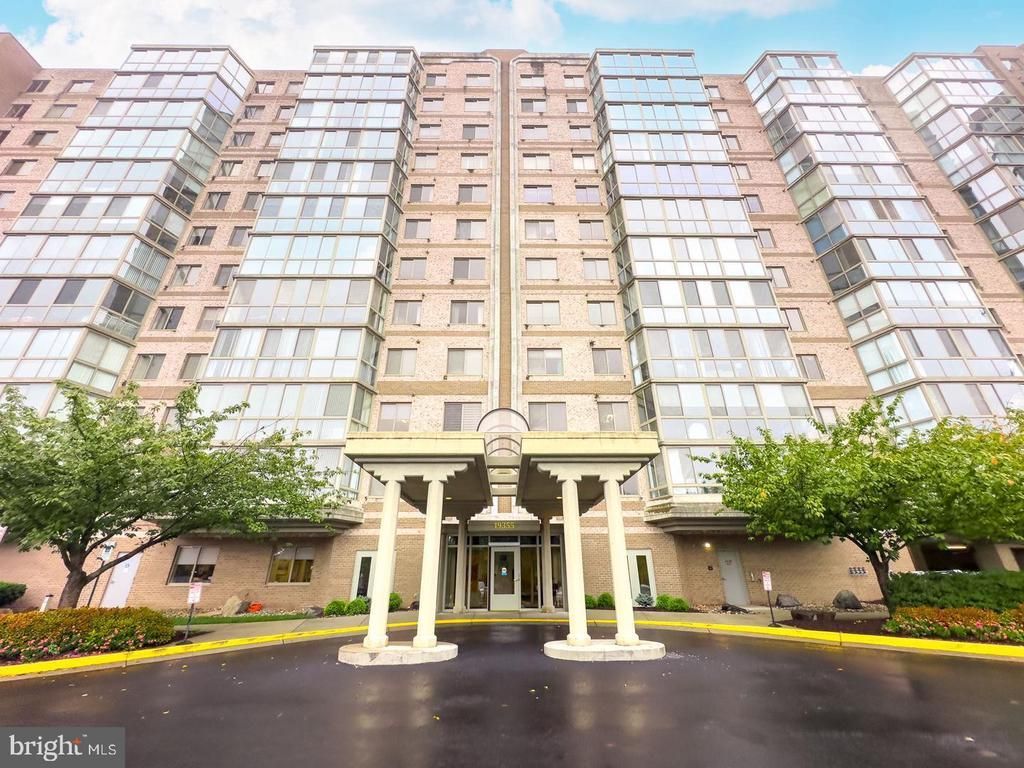 19355 Cypress Ridge Terrace, Unit 320, Leesburg, VA 20176 Main Photo