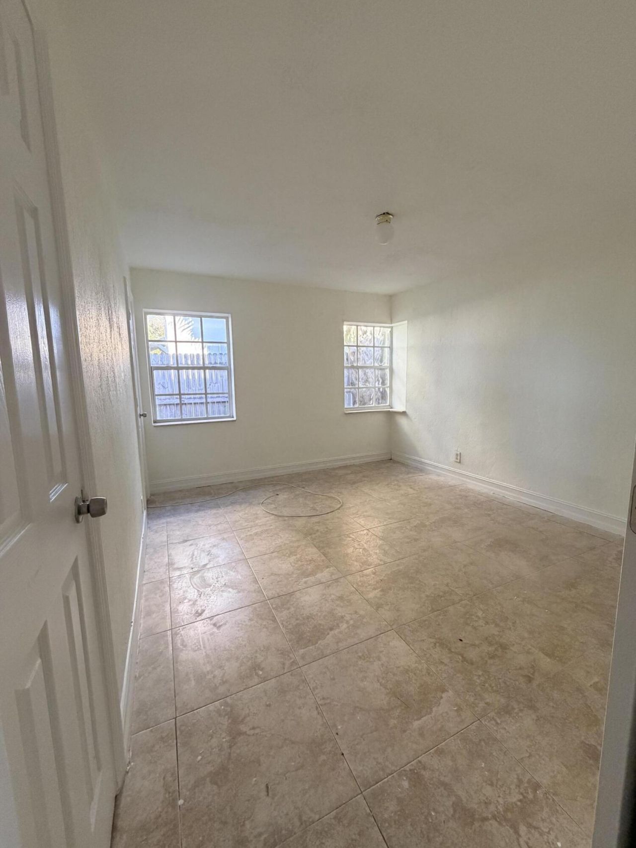 711 Fernwood Drive, West Palm Beach, FL 33405 Photo