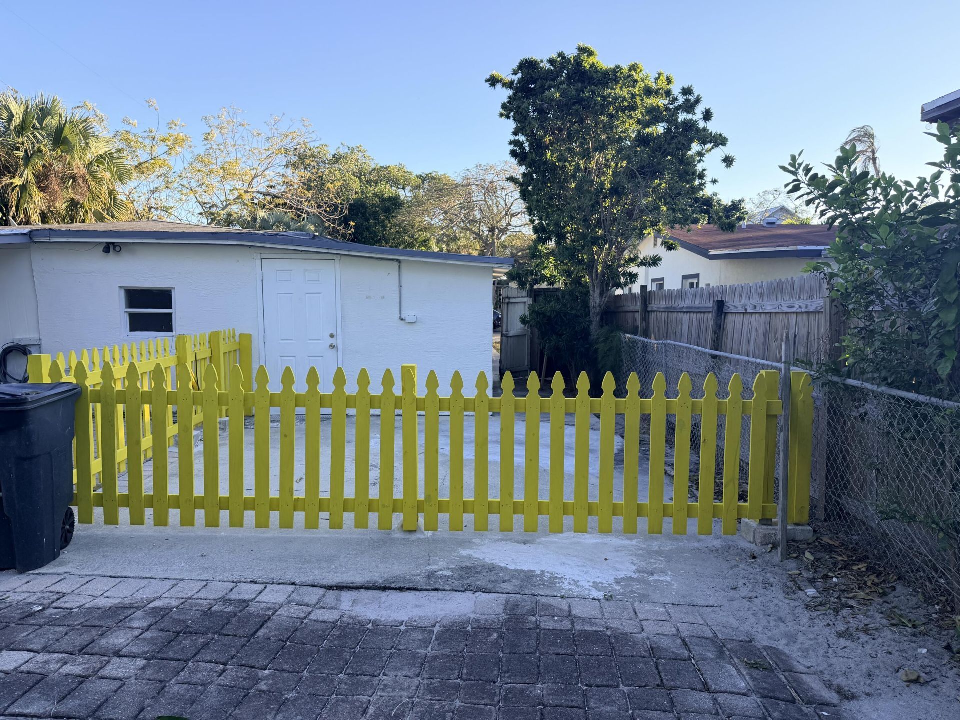 711 Fernwood Drive, West Palm Beach, FL 33405 Photo