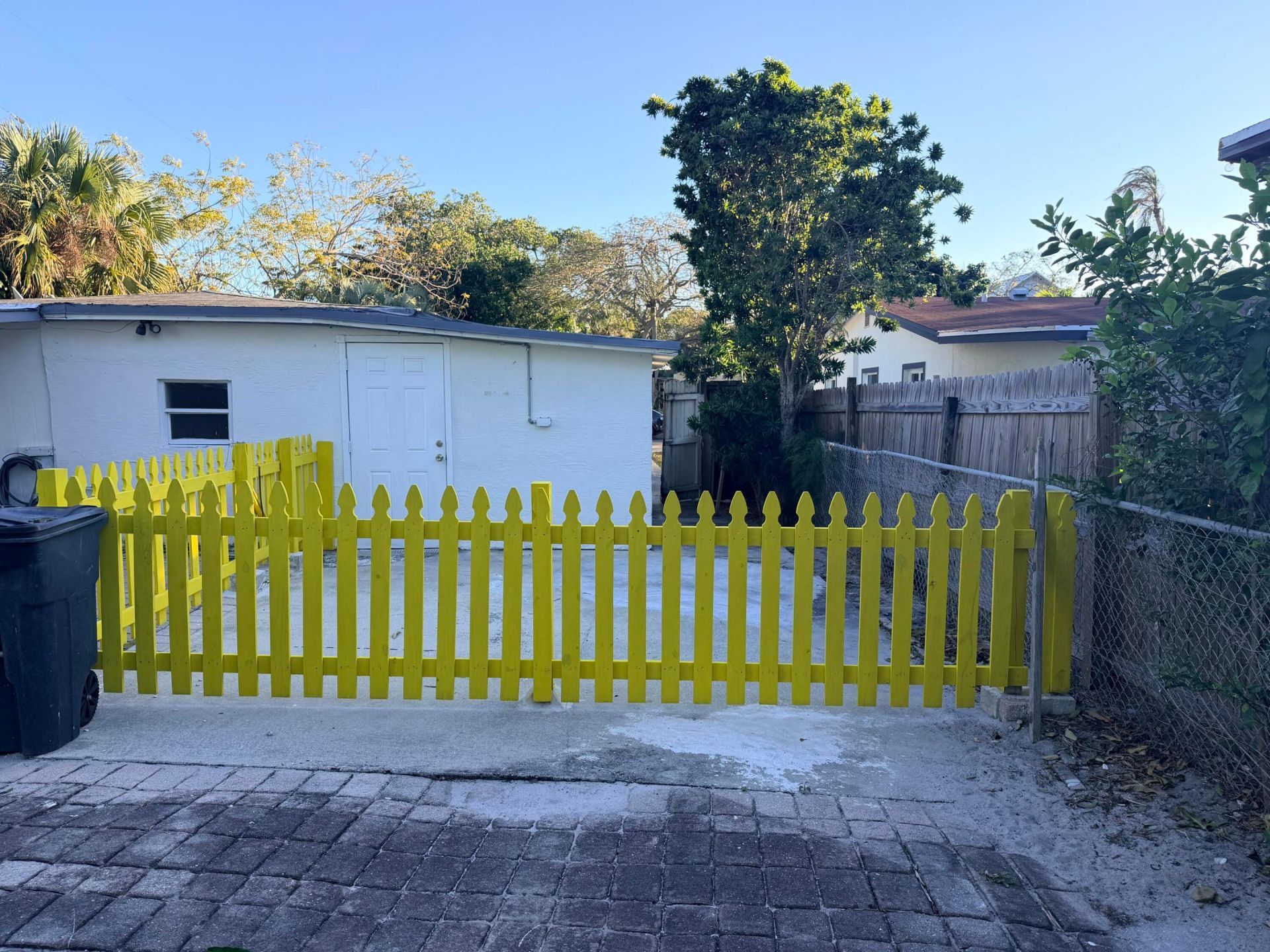 711 Fernwood Drive, West Palm Beach, FL 33405 Photo