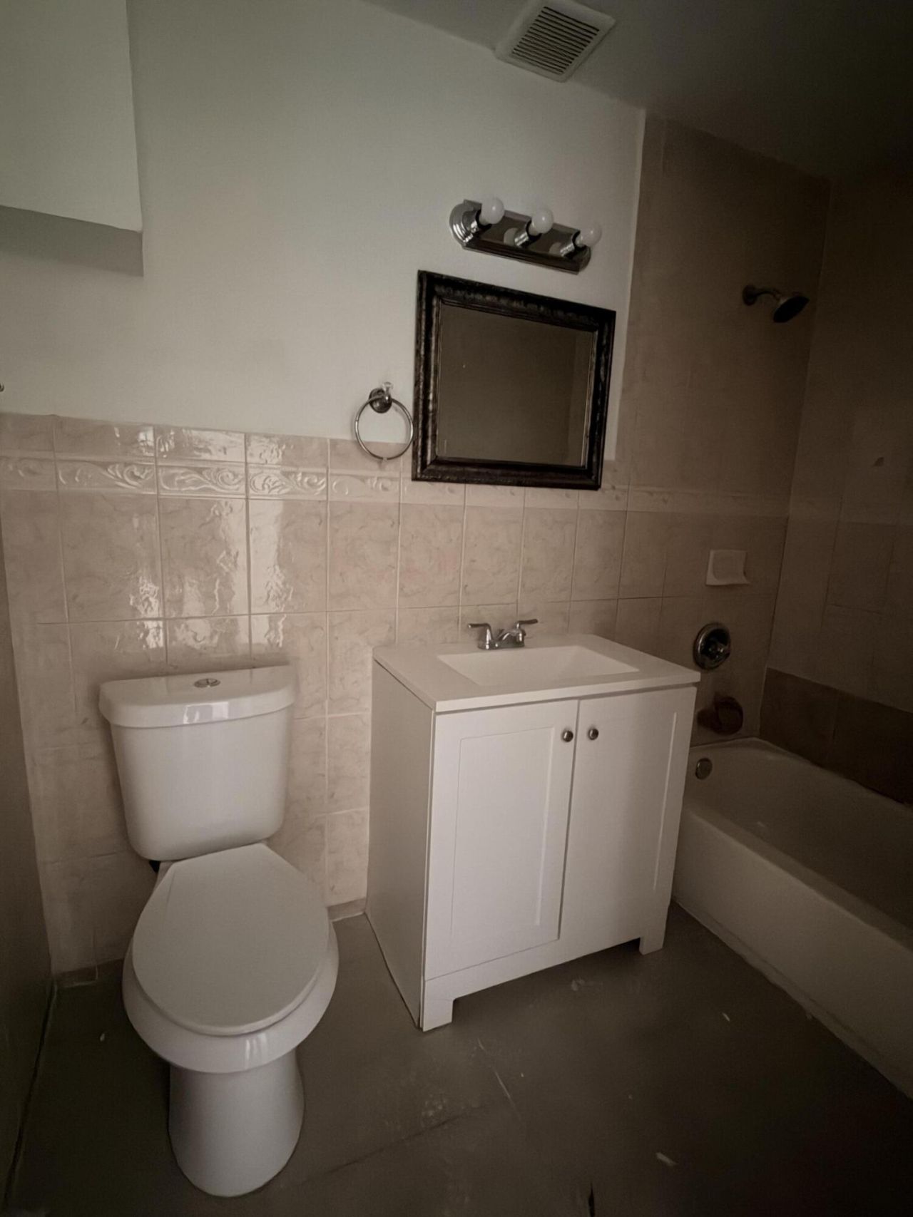 711 Fernwood Drive, West Palm Beach, FL 33405 Photo