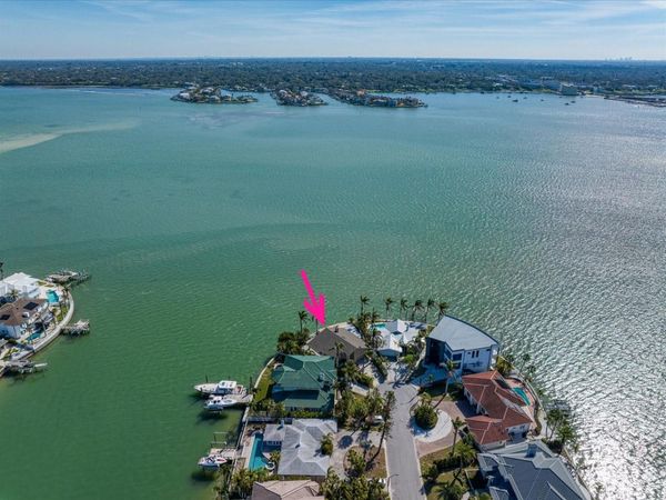 447 22ND STREET, BELLEAIR BEACH, FL 33786