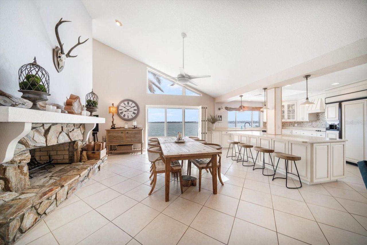 447 22nd Street, Belleair Beach, FL 33786 Photo