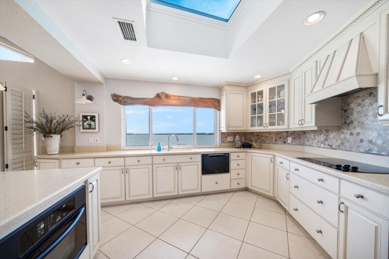 447 22nd Street, Belleair Beach, FL 33786 Photo