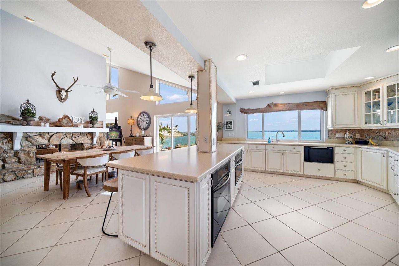 447 22nd Street, Belleair Beach, FL 33786 Photo