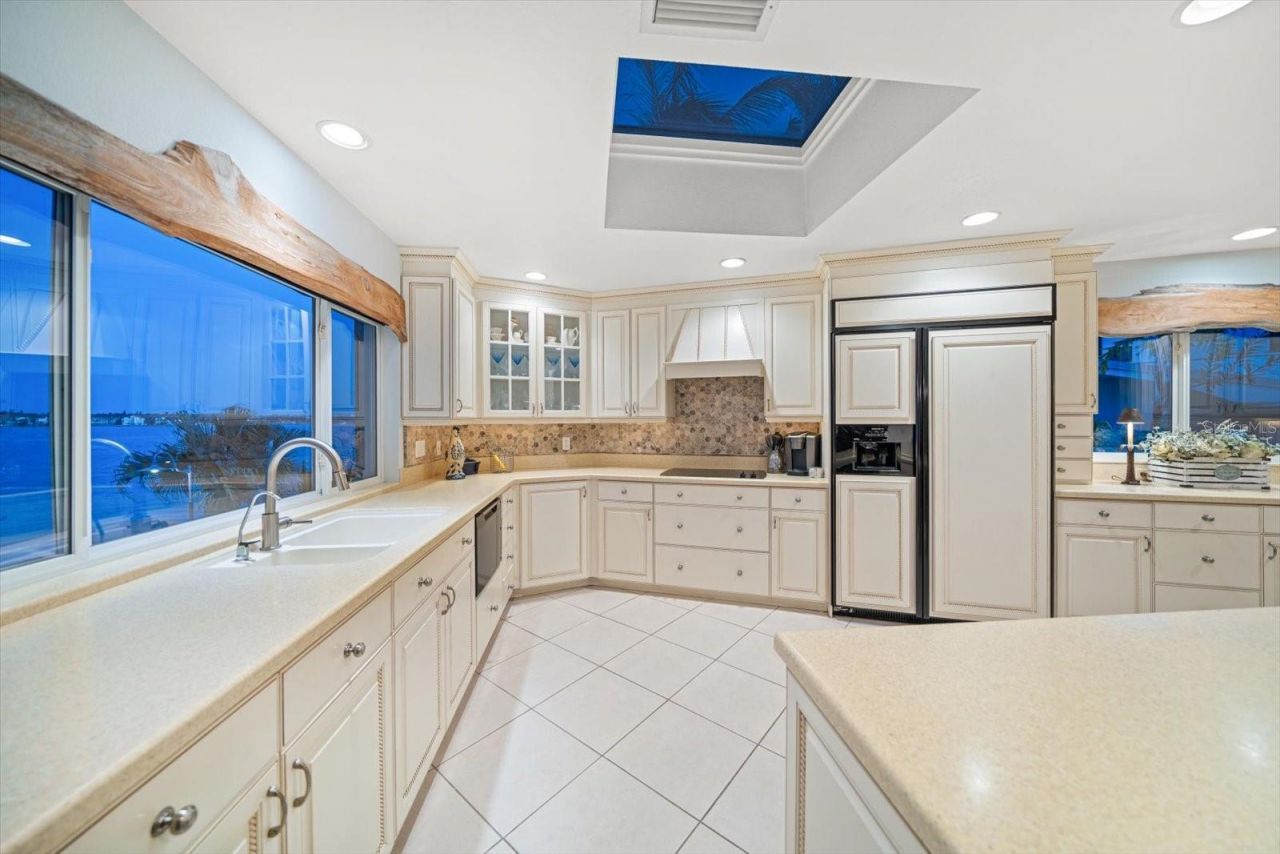 447 22nd Street, Belleair Beach, FL 33786 Photo