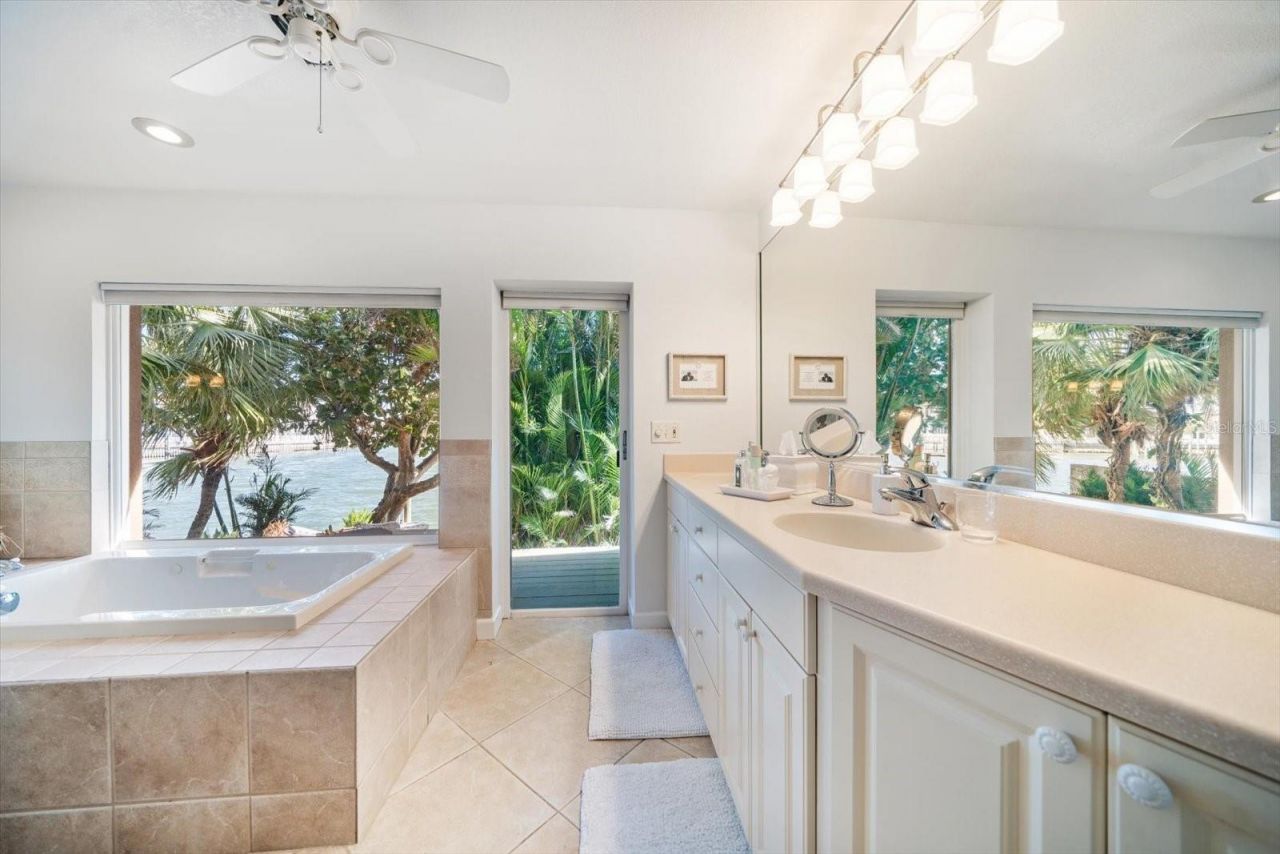 447 22nd Street, Belleair Beach, FL 33786 Photo