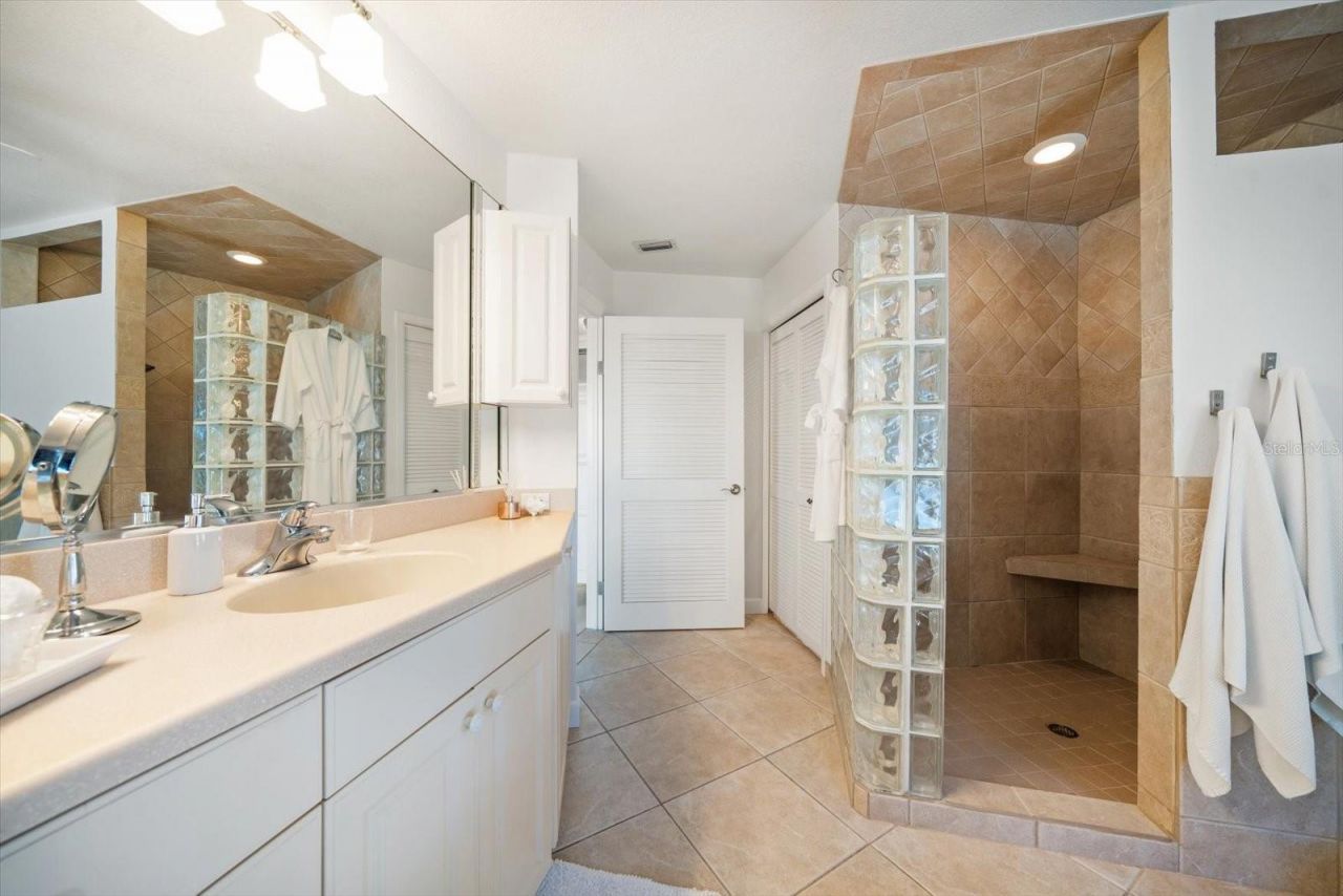 447 22nd Street, Belleair Beach, FL 33786 Photo