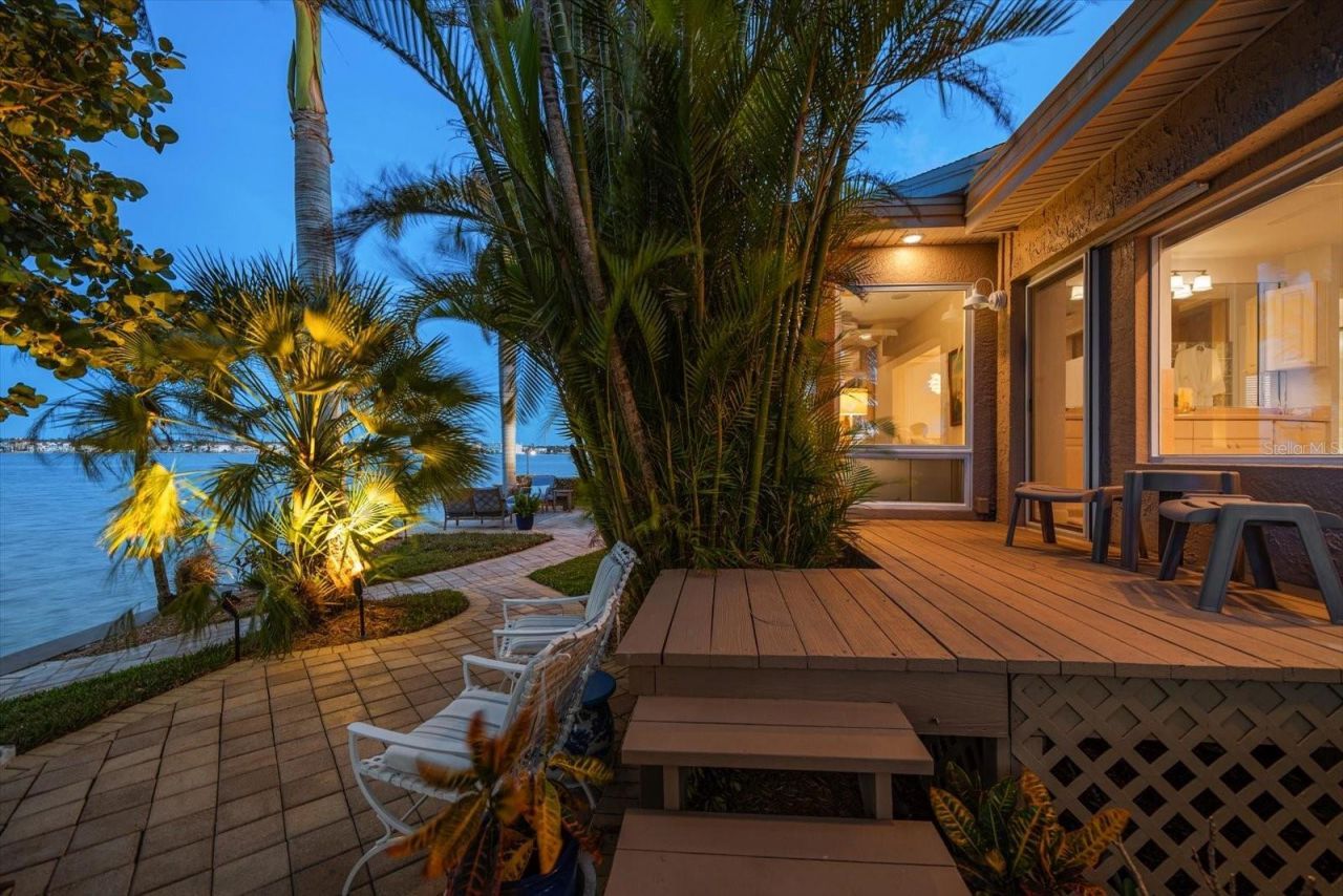 447 22nd Street, Belleair Beach, FL 33786 Photo