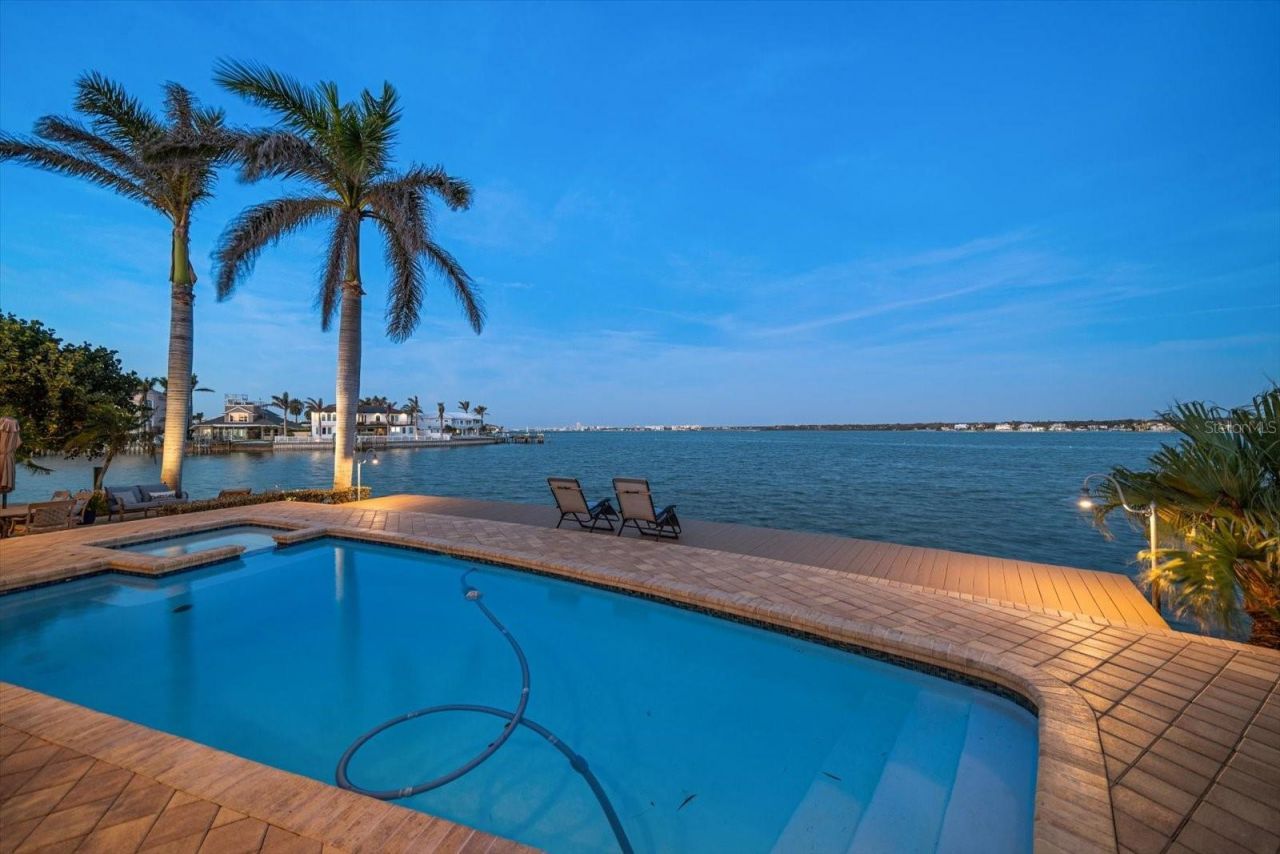 447 22nd Street, Belleair Beach, FL 33786 Photo