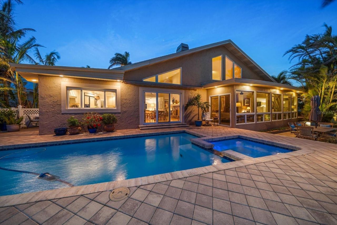 447 22nd Street, Belleair Beach, FL 33786 Photo