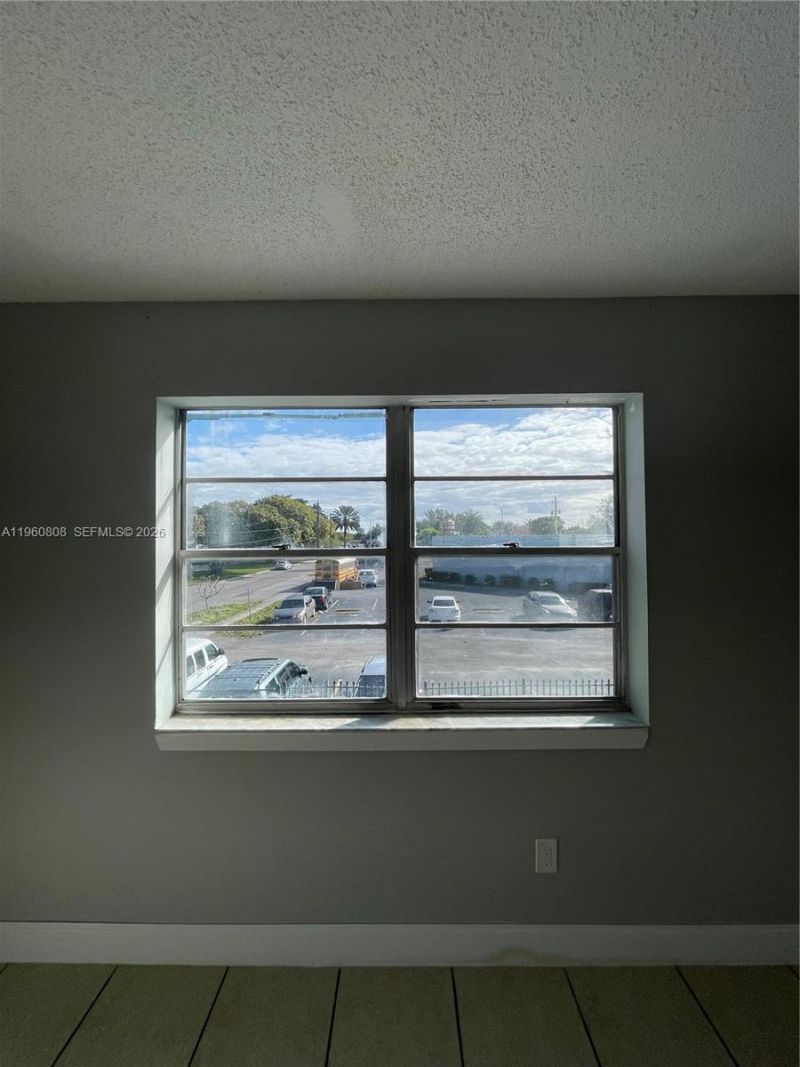 13685 NE 10th Ave, Unit 210, North Miami, FL 33161 Photo