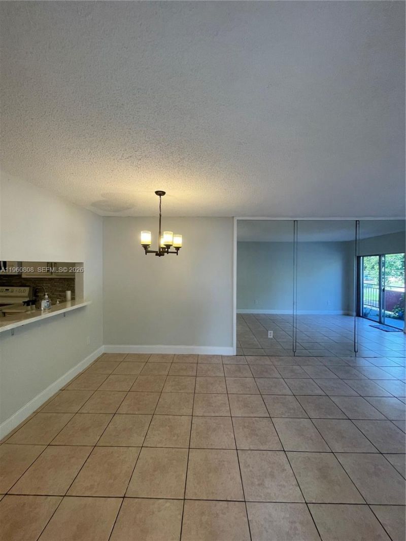 13685 NE 10th Ave, Unit 210, North Miami, FL 33161 Photo