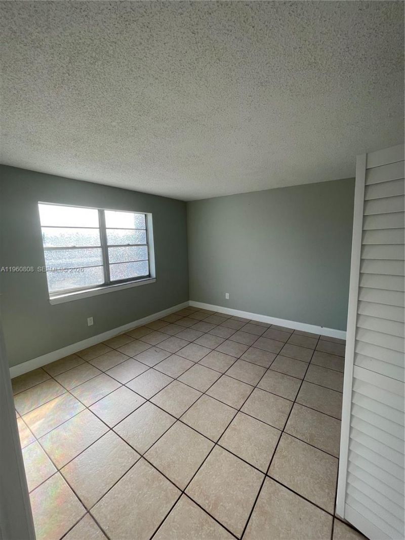 13685 NE 10th Ave, Unit 210, North Miami, FL 33161 Photo