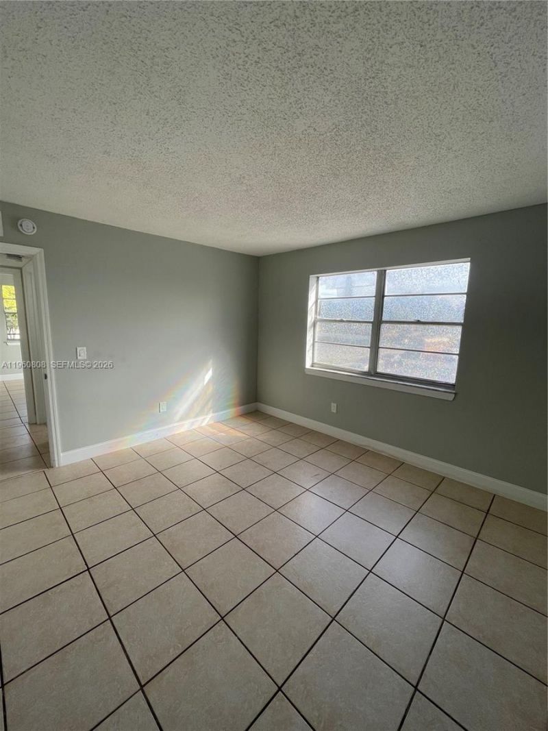 13685 NE 10th Ave, Unit 210, North Miami, FL 33161 Photo