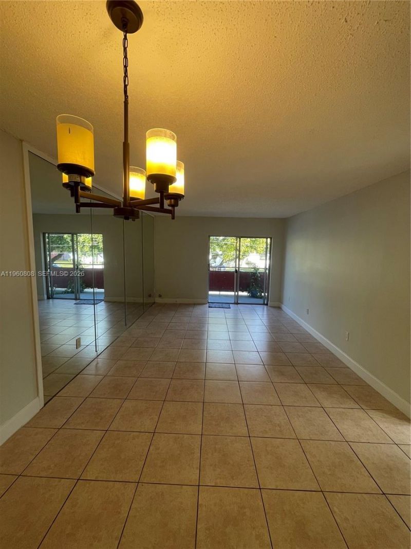 13685 NE 10th Ave, Unit 210, North Miami, FL 33161 Photo