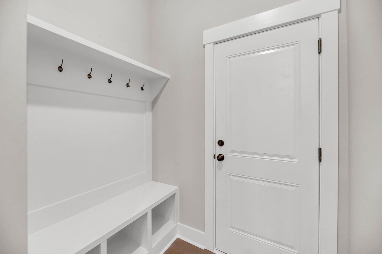 541 Spiral Ramp Court Photo 17