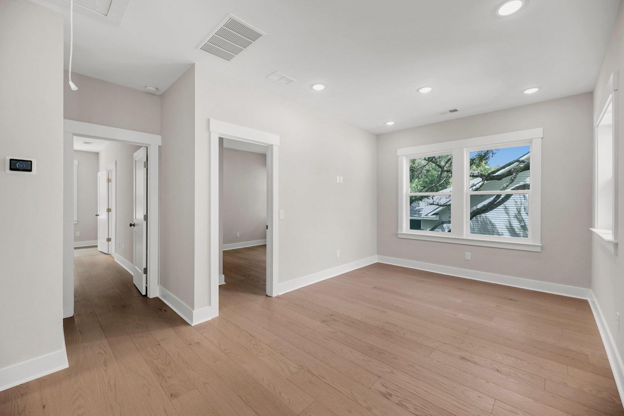 541 Spiral Ramp Court Photo 28